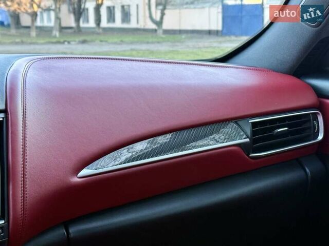 Білий Мазераті Леванте, об'ємом двигуна 2.98 л та пробігом 79 тис. км за 38800 $, фото 108 на Automoto.ua