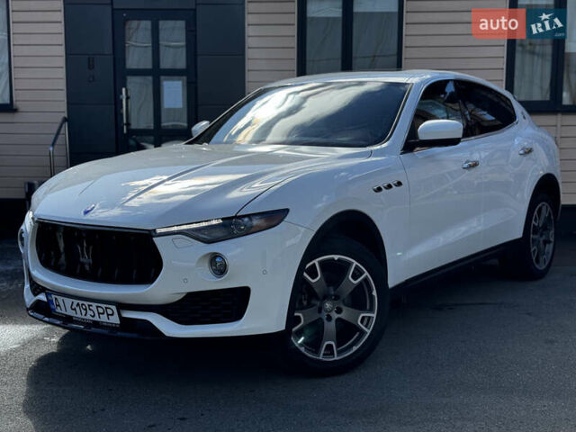 Белый Мазерати Леванте, объемом двигателя 2.98 л и пробегом 88 тыс. км за 29999 $, фото 3 на Automoto.ua