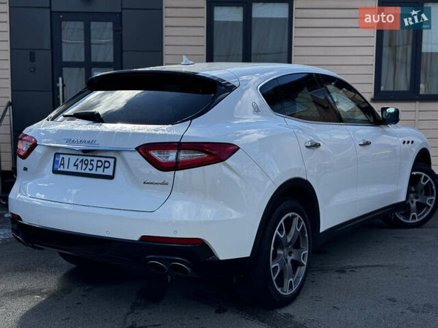 Белый Мазерати Леванте, объемом двигателя 2.98 л и пробегом 88 тыс. км за 29999 $, фото 11 на Automoto.ua