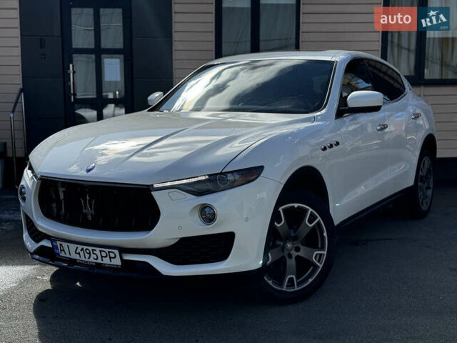 Белый Мазерати Леванте, объемом двигателя 2.98 л и пробегом 88 тыс. км за 29999 $, фото 2 на Automoto.ua