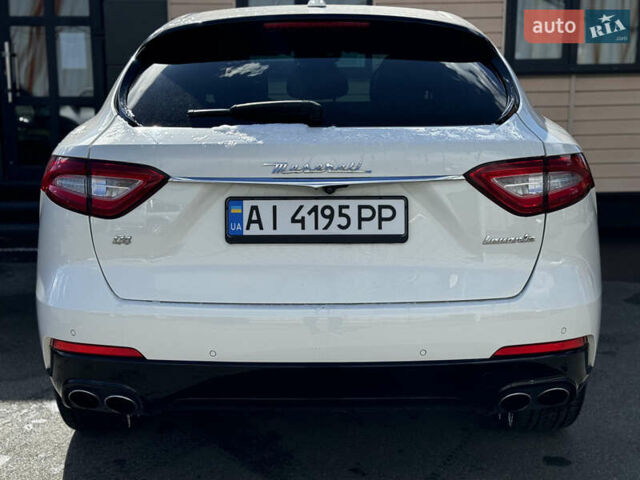 Белый Мазерати Леванте, объемом двигателя 2.98 л и пробегом 88 тыс. км за 29999 $, фото 16 на Automoto.ua
