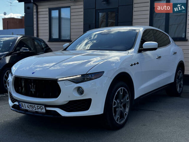 Белый Мазерати Леванте, объемом двигателя 2.98 л и пробегом 88 тыс. км за 29999 $, фото 6 на Automoto.ua