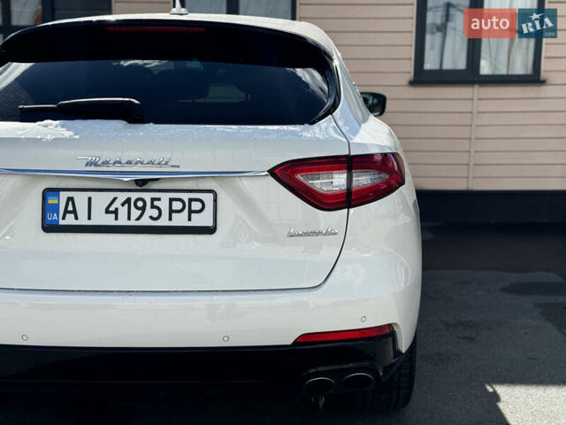 Белый Мазерати Леванте, объемом двигателя 2.98 л и пробегом 88 тыс. км за 29999 $, фото 18 на Automoto.ua