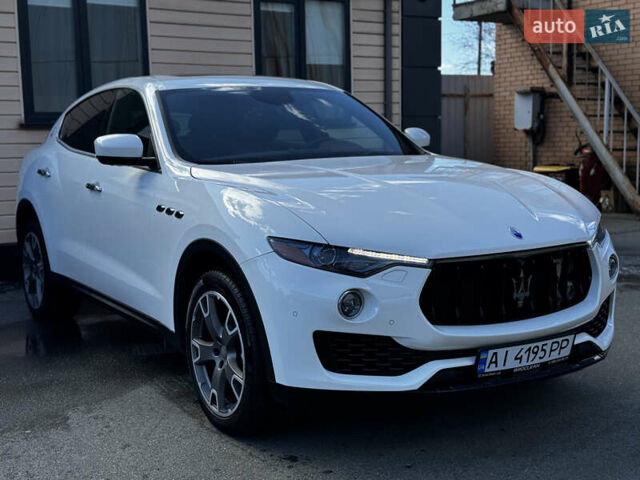 Белый Мазерати Леванте, объемом двигателя 2.98 л и пробегом 88 тыс. км за 29999 $, фото 8 на Automoto.ua