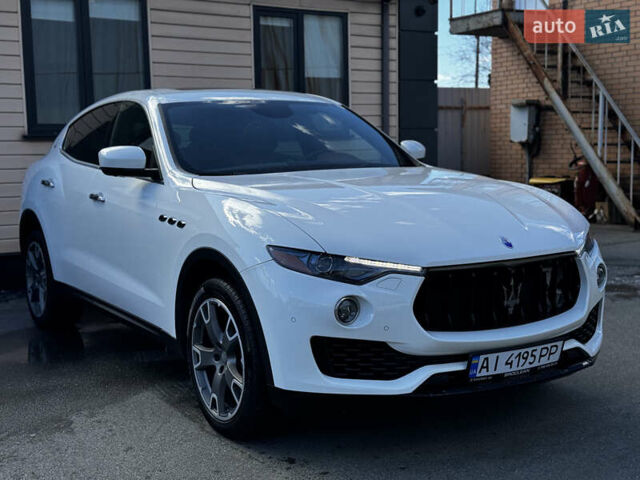 Белый Мазерати Леванте, объемом двигателя 2.98 л и пробегом 88 тыс. км за 29999 $, фото 7 на Automoto.ua