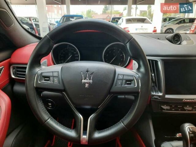 Білий Мазераті Леванте, об'ємом двигуна 2.98 л та пробігом 60 тис. км за 66797 $, фото 15 на Automoto.ua