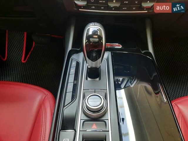 Білий Мазераті Леванте, об'ємом двигуна 2.98 л та пробігом 60 тис. км за 66797 $, фото 17 на Automoto.ua