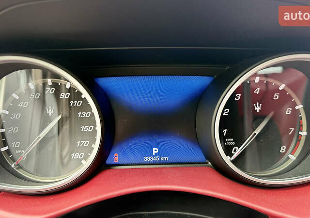 Білий Мазераті Леванте, об'ємом двигуна 2.98 л та пробігом 35 тис. км за 39500 $, фото 3 на Automoto.ua