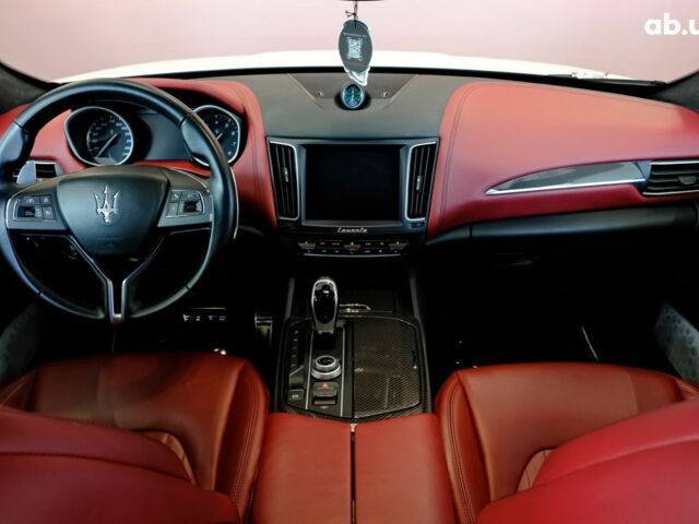 Мазерати Леванте 2019 в Одессе на Automoto.ua Белый Мазерати Леванте, объемом двигателя 3 л и пробегом 68 тыс. км за 34900 $, фото 6 на Automoto.ua