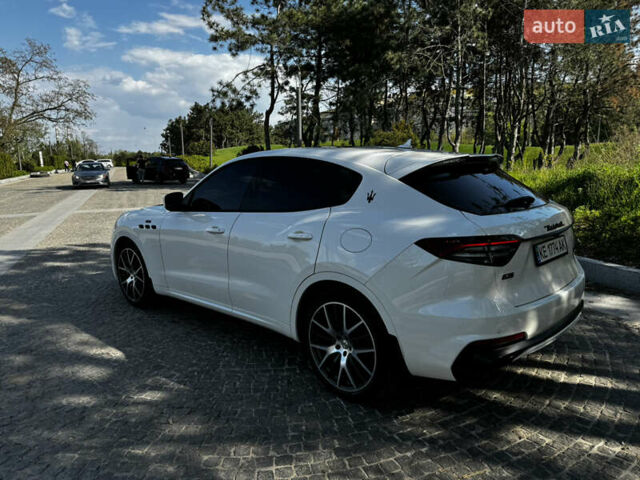Белый Мазерати Леванте, объемом двигателя 3.8 л и пробегом 66 тыс. км за 63000 $, фото 10 на Automoto.ua