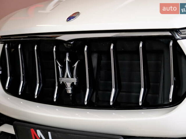 Мазерати Леванте 2019 в Одессе на Automoto.ua Белый Мазерати Леванте, объемом двигателя 3 л и пробегом 68 тыс. км за 34900 $, фото 14 на Automoto.ua