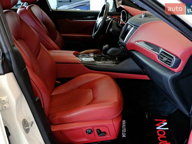 Мазерати Леванте 2019 в Одессе на Automoto.ua Белый Мазерати Леванте, объемом двигателя 3 л и пробегом 68 тыс. км за 34900 $, фото 53 на Automoto.ua