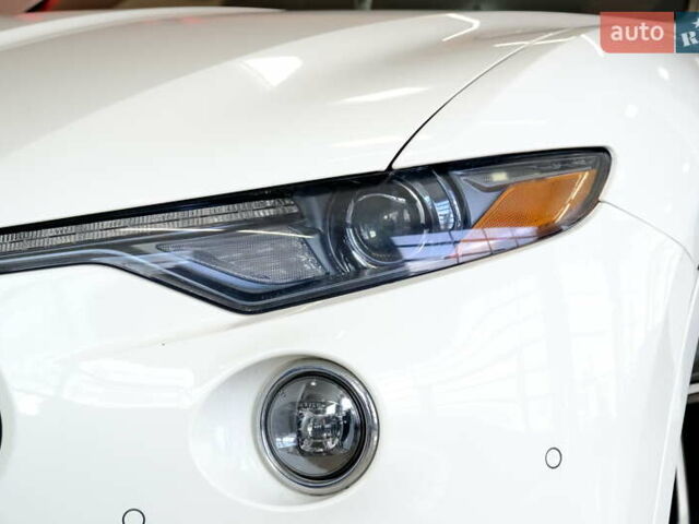 Мазерати Леванте 2019 в Одессе на Automoto.ua Белый Мазерати Леванте, объемом двигателя 3 л и пробегом 68 тыс. км за 34900 $, фото 13 на Automoto.ua