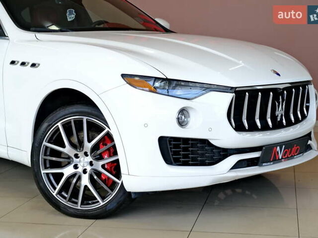 Мазерати Леванте 2019 в Одессе на Automoto.ua Белый Мазерати Леванте, объемом двигателя 3 л и пробегом 68 тыс. км за 34900 $, фото 21 на Automoto.ua