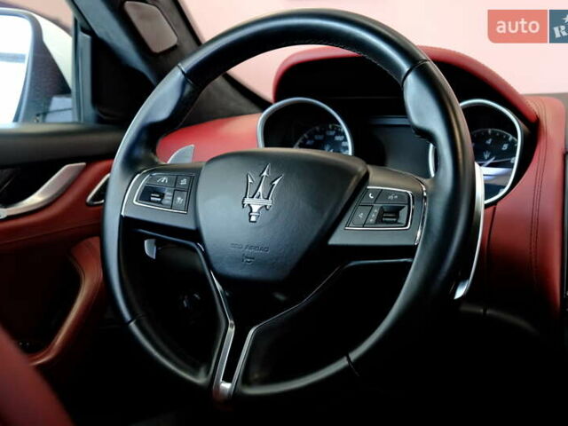 Мазерати Леванте 2019 в Одессе на Automoto.ua Белый Мазерати Леванте, объемом двигателя 3 л и пробегом 68 тыс. км за 34900 $, фото 57 на Automoto.ua