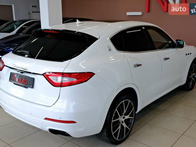 Мазерати Леванте 2019 в Одессе на Automoto.ua Белый Мазерати Леванте, объемом двигателя 3 л и пробегом 68 тыс. км за 34900 $, фото 28 на Automoto.ua