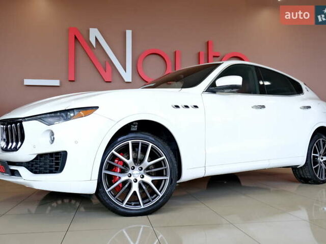 Мазерати Леванте 2019 в Одессе на Automoto.ua Белый Мазерати Леванте, объемом двигателя 3 л и пробегом 68 тыс. км за 34900 $, фото 8 на Automoto.ua