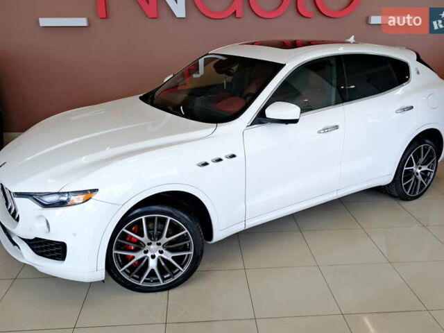 Мазерати Леванте 2019 в Одессе на Automoto.ua Белый Мазерати Леванте, объемом двигателя 3 л и пробегом 68 тыс. км за 34900 $, фото 7 на Automoto.ua