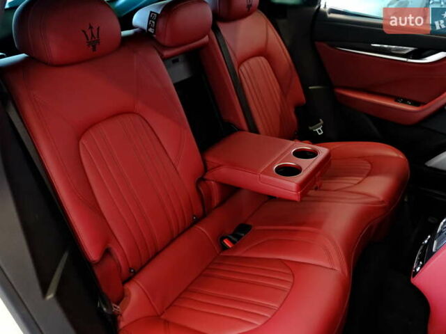 Мазерати Леванте 2019 в Одессе на Automoto.ua Белый Мазерати Леванте, объемом двигателя 3 л и пробегом 68 тыс. км за 34900 $, фото 51 на Automoto.ua