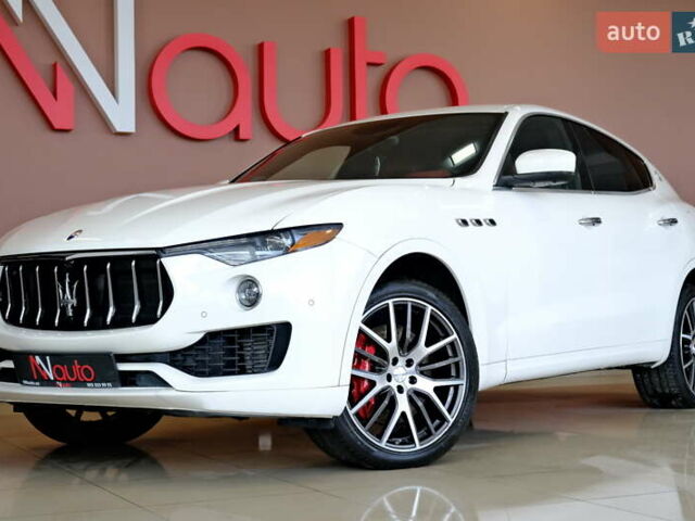 Мазерати Леванте 2019 в Одессе на Automoto.ua Белый Мазерати Леванте, объемом двигателя 3 л и пробегом 68 тыс. км за 34900 $, фото 12 на Automoto.ua