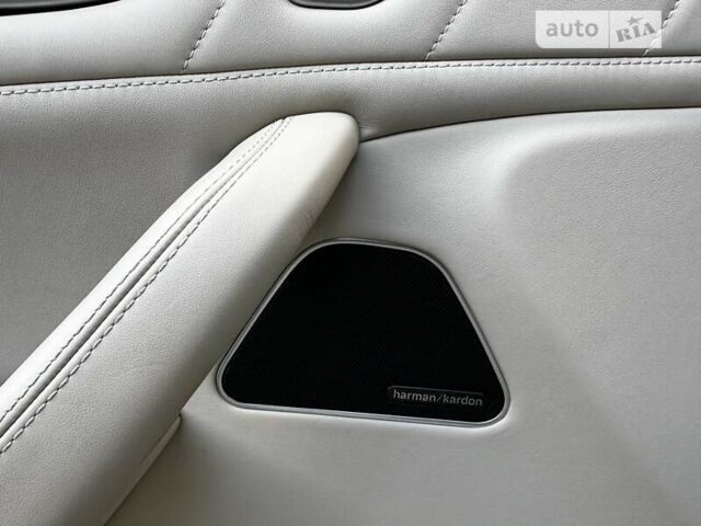 Белый Мазерати Леванте, объемом двигателя 3.8 л и пробегом 55 тыс. км за 65000 $, фото 16 на Automoto.ua