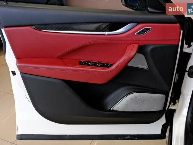 Мазерати Леванте 2019 в Одессе на Automoto.ua Белый Мазерати Леванте, объемом двигателя 3 л и пробегом 68 тыс. км за 34900 $, фото 33 на Automoto.ua