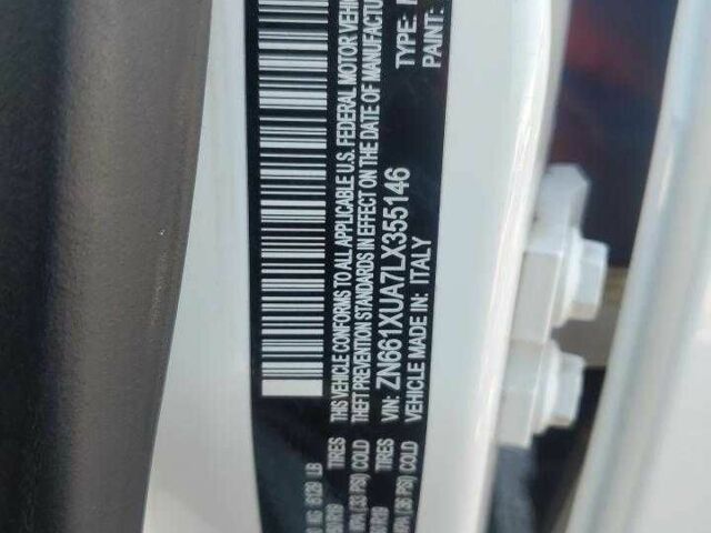 Белый Мазерати Леванте, объемом двигателя 3 л и пробегом 51 тыс. км за 9400 $, фото 12 на Automoto.ua