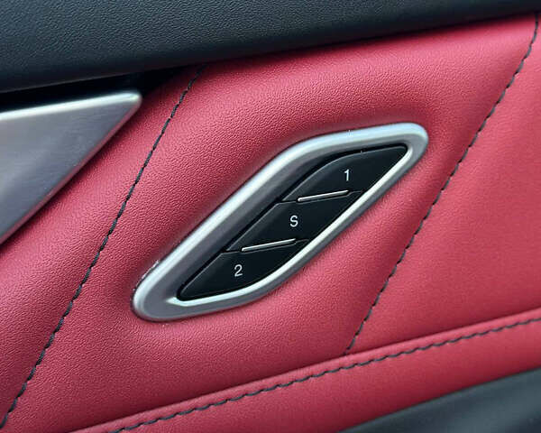 Белый Мазерати Леванте, объемом двигателя 2 л и пробегом 45 тыс. км за 51000 $, фото 10 на Automoto.ua