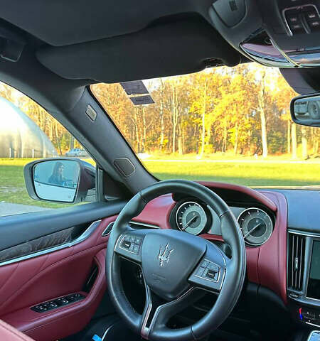 Белый Мазерати Леванте, объемом двигателя 2 л и пробегом 45 тыс. км за 51000 $, фото 14 на Automoto.ua