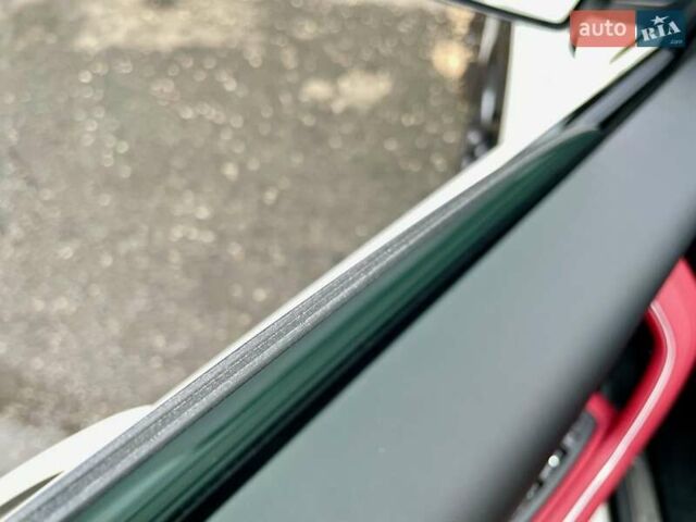 Білий Мазераті Леванте, об'ємом двигуна 2.98 л та пробігом 15 тис. км за 66900 $, фото 45 на Automoto.ua