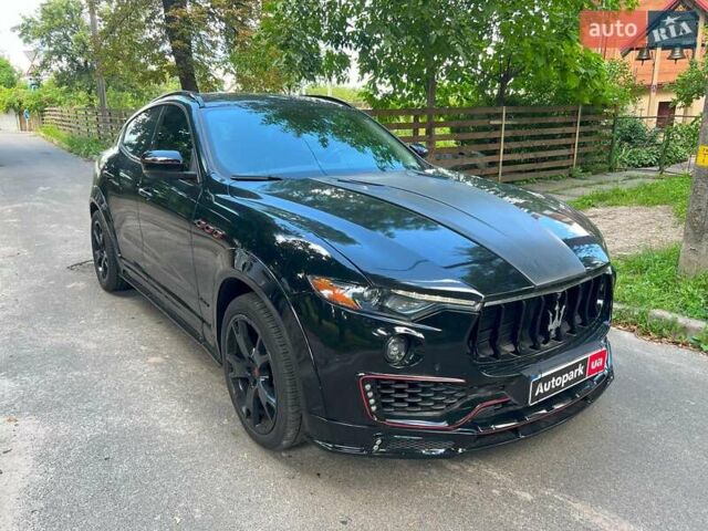 Чорний Мазераті Леванте, об'ємом двигуна 3 л та пробігом 64 тис. км за 34940 $, фото 2 на Automoto.ua