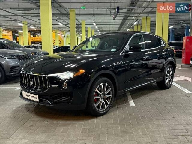 Мазераті Леванте 2017 у Києві на Automoto.ua Чорний Мазераті Леванте, об'ємом двигуна 2.98 л та пробігом 62 тис. км за 33990 $, фото 2 на Automoto.ua