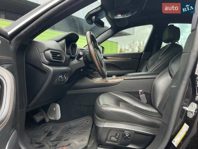 Черный Мазерати Леванте, объемом двигателя 3 л и пробегом 98 тыс. км за 32900 $, фото 8 на Automoto.ua