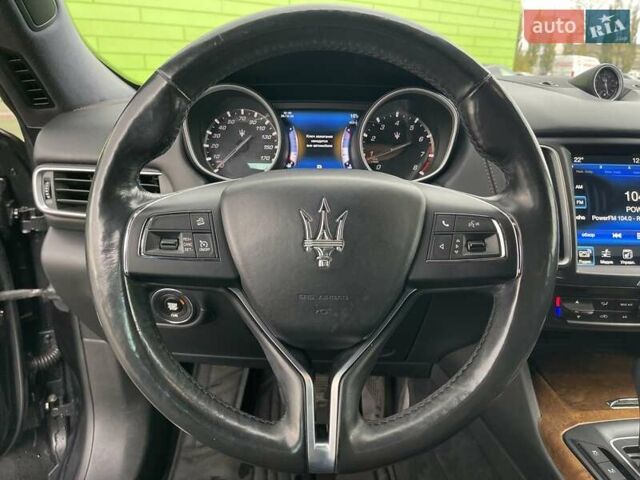 Черный Мазерати Леванте, объемом двигателя 3 л и пробегом 98 тыс. км за 32900 $, фото 22 на Automoto.ua