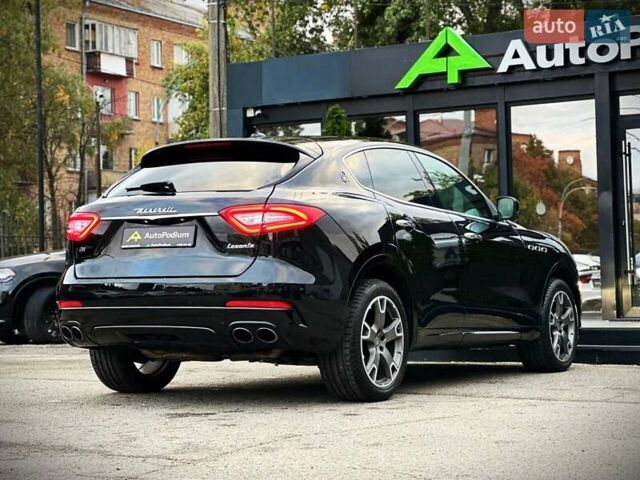 Черный Мазерати Леванте, объемом двигателя 3 л и пробегом 103 тыс. км за 36500 $, фото 19 на Automoto.ua