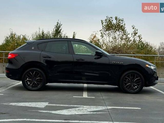 Чорний Мазераті Леванте, об'ємом двигуна 2.98 л та пробігом 110 тис. км за 39990 $, фото 16 на Automoto.ua