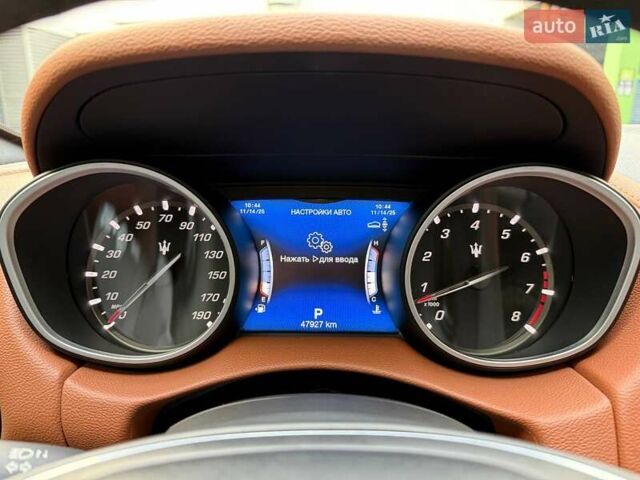 Черный Мазерати Леванте, объемом двигателя 2.98 л и пробегом 47 тыс. км за 34990 $, фото 23 на Automoto.ua