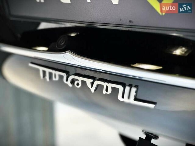 Черный Мазерати Леванте, объемом двигателя 3 л и пробегом 103 тыс. км за 36500 $, фото 24 на Automoto.ua