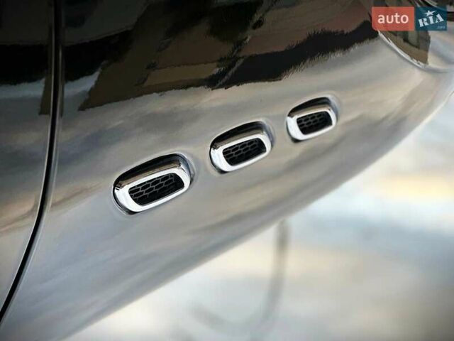 Черный Мазерати Леванте, объемом двигателя 3 л и пробегом 103 тыс. км за 36500 $, фото 12 на Automoto.ua