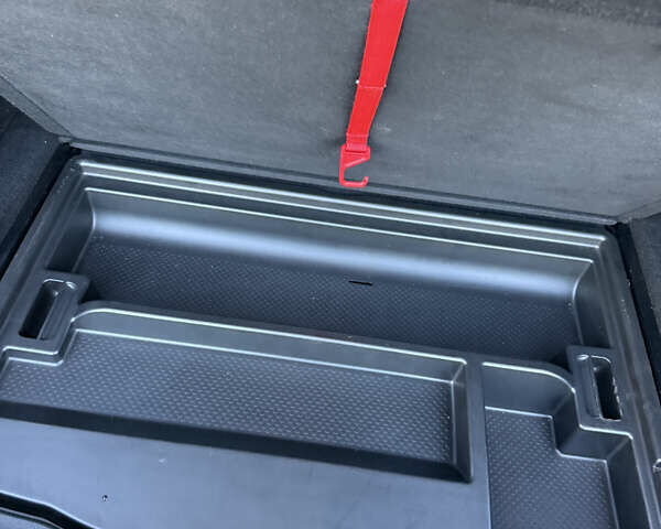 Черный Мазерати Леванте, объемом двигателя 2.98 л и пробегом 48 тыс. км за 38000 $, фото 13 на Automoto.ua