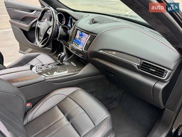 Чорний Мазераті Леванте, об'ємом двигуна 2.98 л та пробігом 110 тис. км за 39990 $, фото 32 на Automoto.ua