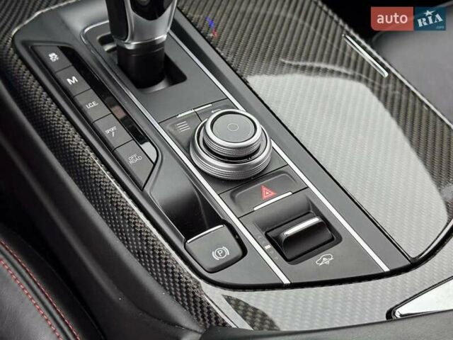 Чорний Мазераті Леванте, об'ємом двигуна 2.98 л та пробігом 110 тис. км за 39990 $, фото 49 на Automoto.ua