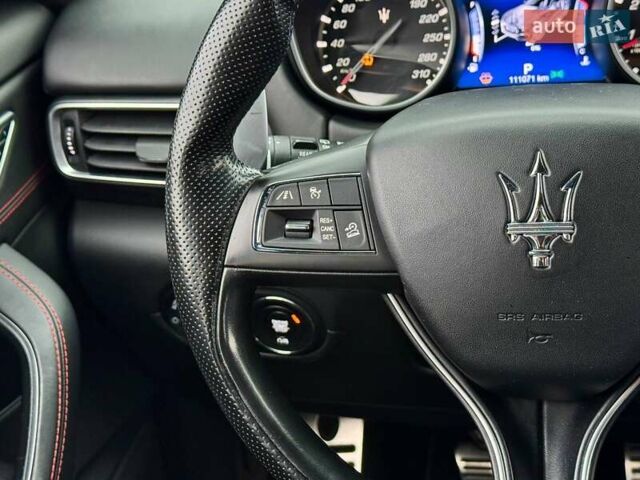 Чорний Мазераті Леванте, об'ємом двигуна 2.98 л та пробігом 110 тис. км за 39990 $, фото 44 на Automoto.ua