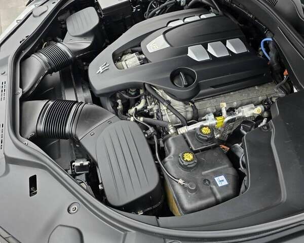 Мазерати Леванте 2021 в Киеве на Automoto.ua Черный Мазерати Леванте, объемом двигателя 2.98 л и пробегом 139 тыс. км за 55000 $, фото 6 на Automoto.ua