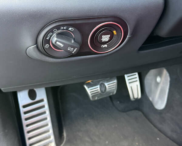 Черный Мазерати Леванте, объемом двигателя 2.98 л и пробегом 45 тыс. км за 65000 $, фото 36 на Automoto.ua