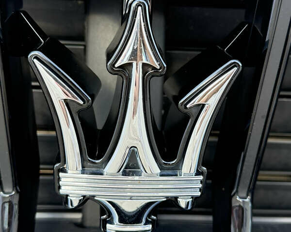 Черный Мазерати Леванте, объемом двигателя 2.98 л и пробегом 45 тыс. км за 65000 $, фото 13 на Automoto.ua