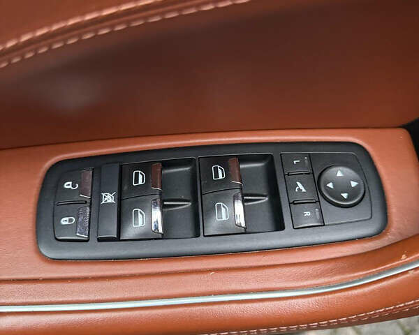 Красный Мазерати Леванте, объемом двигателя 2.98 л и пробегом 125 тыс. км за 29000 $, фото 13 на Automoto.ua