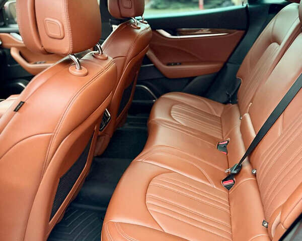 Красный Мазерати Леванте, объемом двигателя 2.98 л и пробегом 125 тыс. км за 29000 $, фото 20 на Automoto.ua