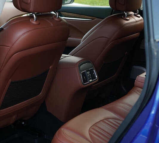 Мазерати Леванте, объемом двигателя 3 л и пробегом 43 тыс. км за 43000 $, фото 16 на Automoto.ua