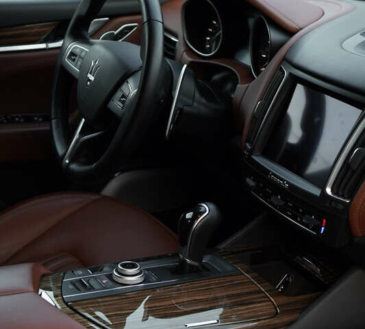 Мазерати Леванте, объемом двигателя 3 л и пробегом 43 тыс. км за 43000 $, фото 10 на Automoto.ua